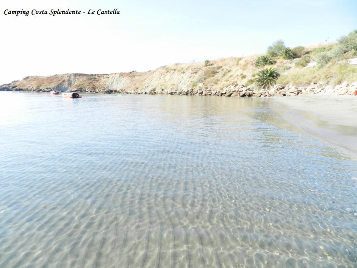 Отель Camping Costa Splendente Sul Mare Ле-Кастелла Экстерьер фото